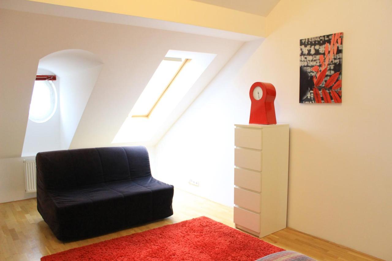 Beautiful In The City Center Apartment Prag
