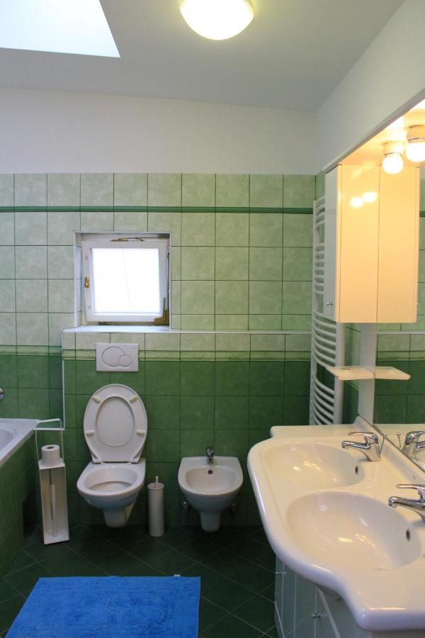 Beautiful In The City Center Apartment *